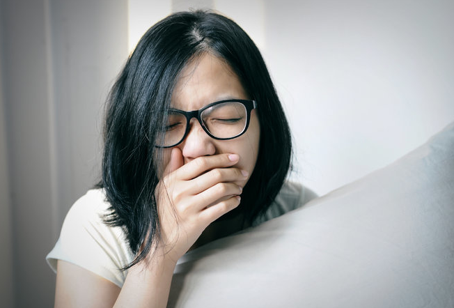 咽喉反流该怎么治？医生：忌口！尤其这7种食物
